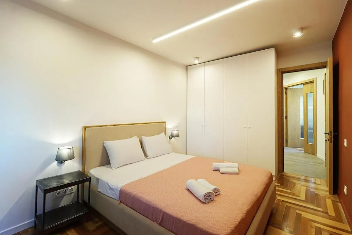 Elegant 2Br In Old Tbilisi - By Wehost Lägenhet