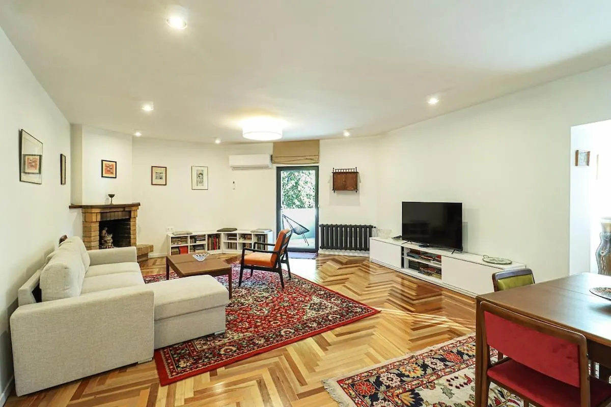 Elegant 2Br In Old Tbilisi - By Wehost Lägenhet Georgien