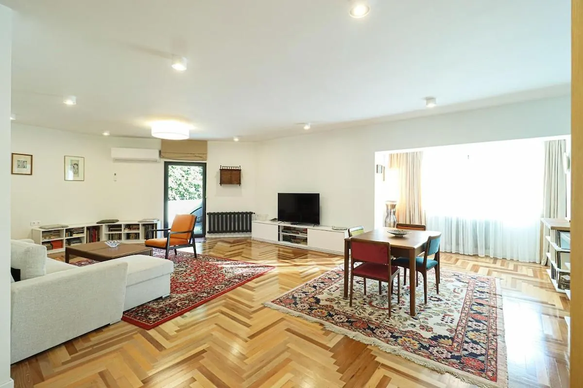 Elegant 2Br In Old Tbilisi - By Wehost Lägenhet 0*,  Georgien